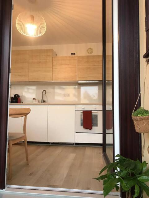Renovated Flat With Loggia - Gare Part-Dieu 5Min Лион Экстерьер фото